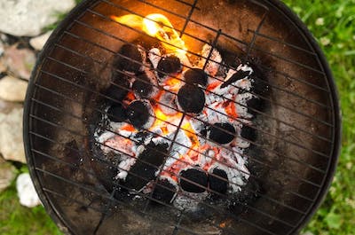 How Long Does A Charcoal Grill Stay Hot?