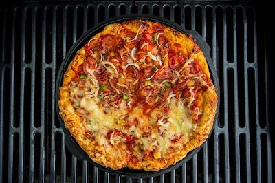 4 Best Gas Grill Pizza Ovens for 2023